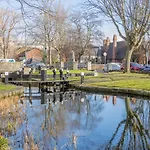 Guestready - Stunning Apartment Near Canal